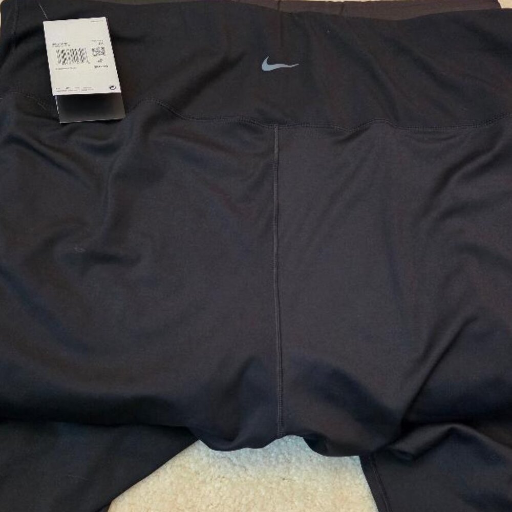 Women's Nike One Gentle Support High-Rise 7/8 Dri-Fit Leggings - NWT - Size 3X - Picture 3 of 3